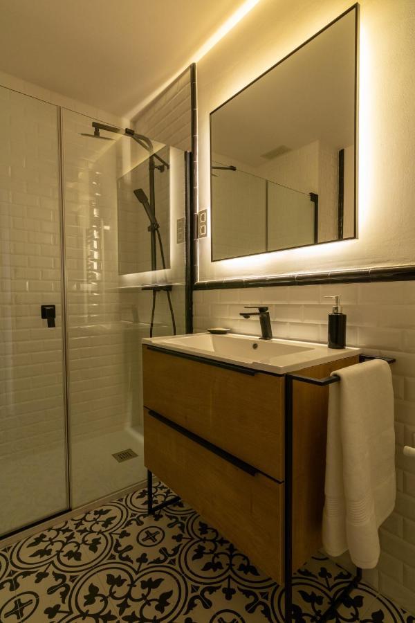 Bilbao Henao Park De Bilbao Suites, En Pleno Centro Con Garaje Directo Exterior foto